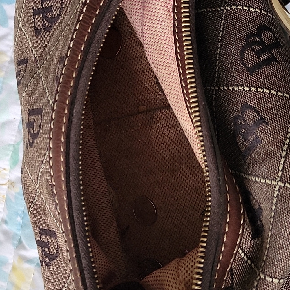 Handbag - Picture 3 of 4